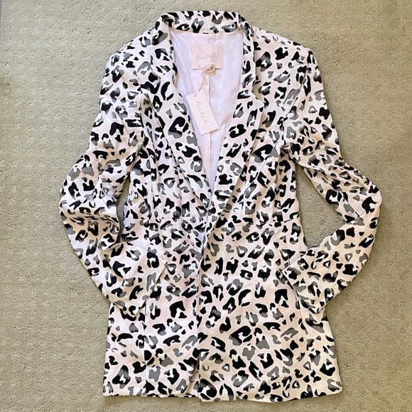 Light pink leopard jacket, length covers the bottom, 100% linen, relaxed fit - Picture 1 of 4